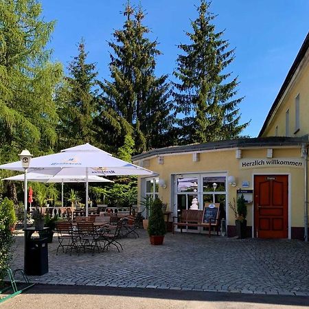 Pension Am Waldguertel Forst  Exteriör bild