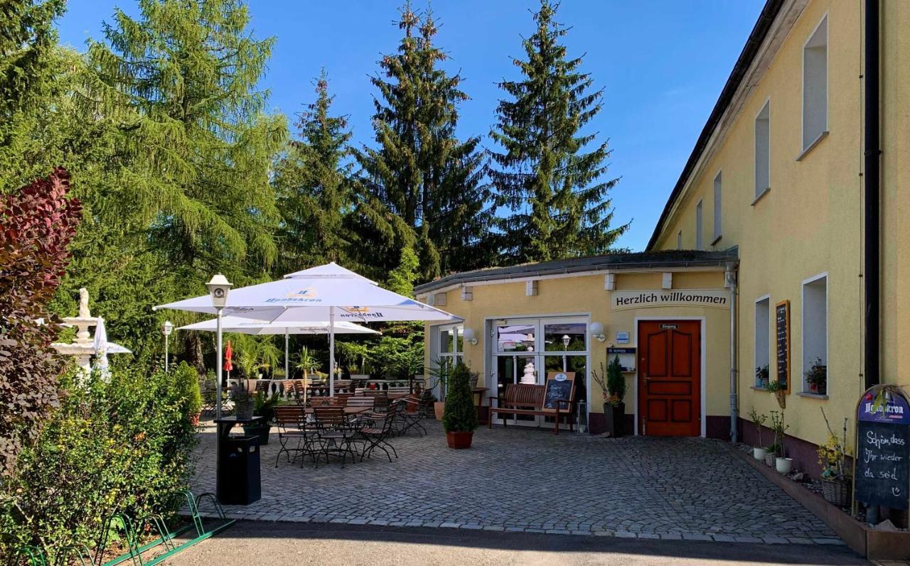 Pension Am Waldguertel Forst  Exteriör bild