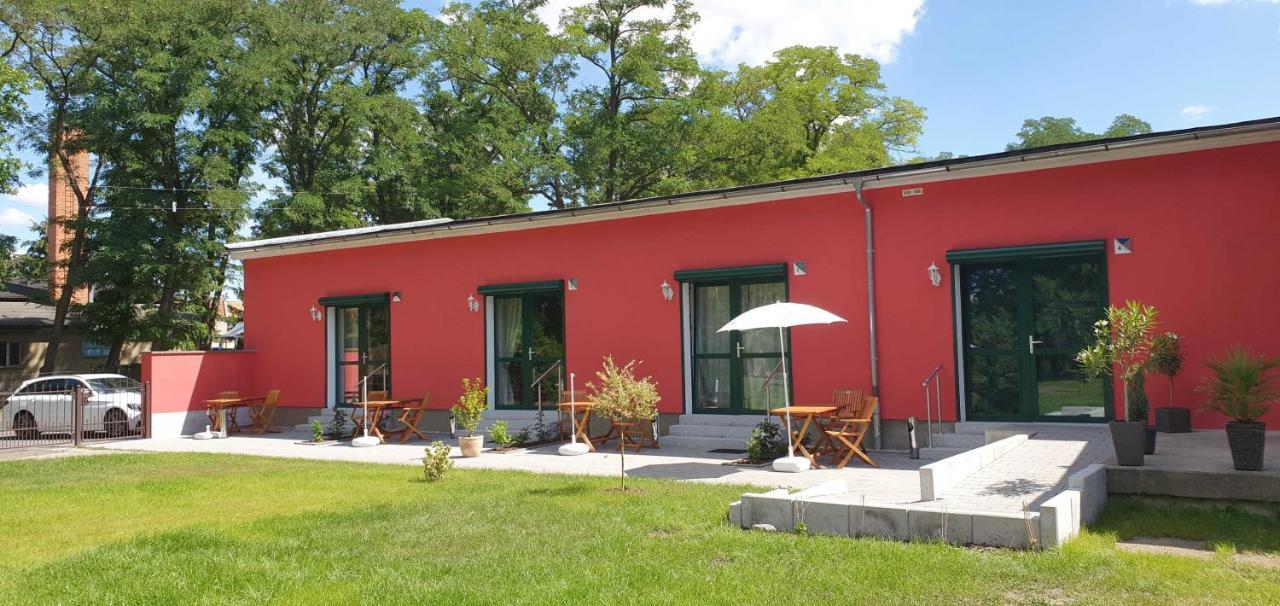 Pension Am Waldguertel Forst  Exteriör bild